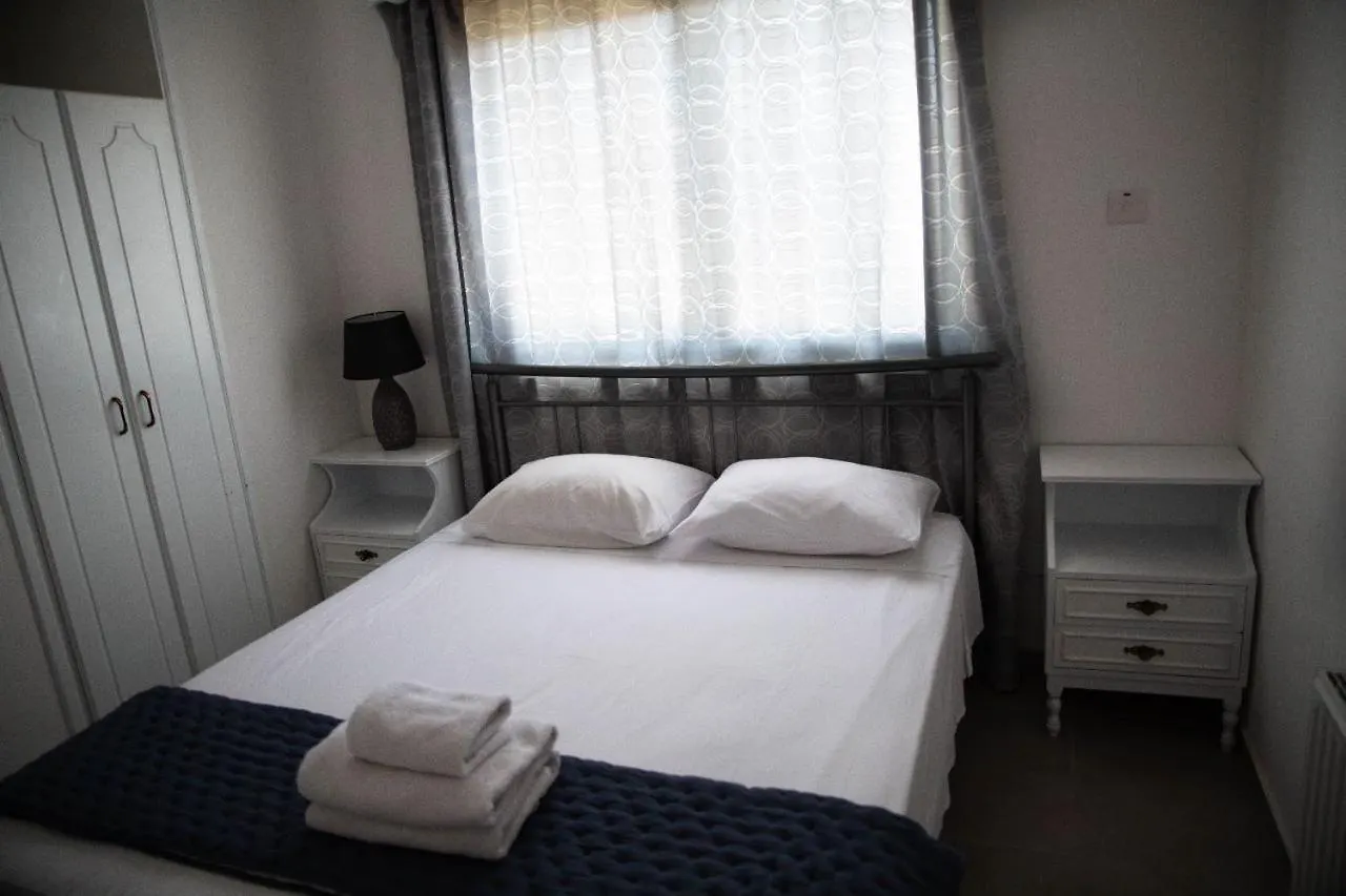 Olive Island Apartman Lárnaka 0*,